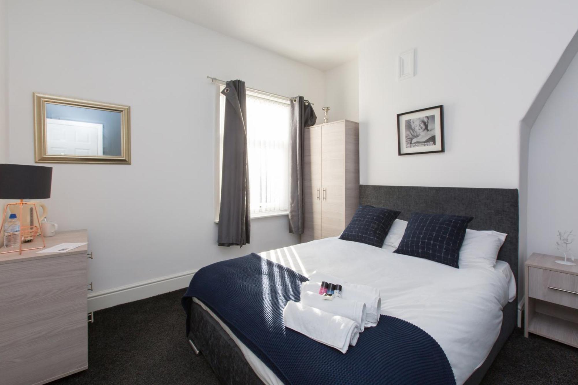 Townhouse @ Corporation Street Stoke Bed & Breakfast Oda fotoğraf