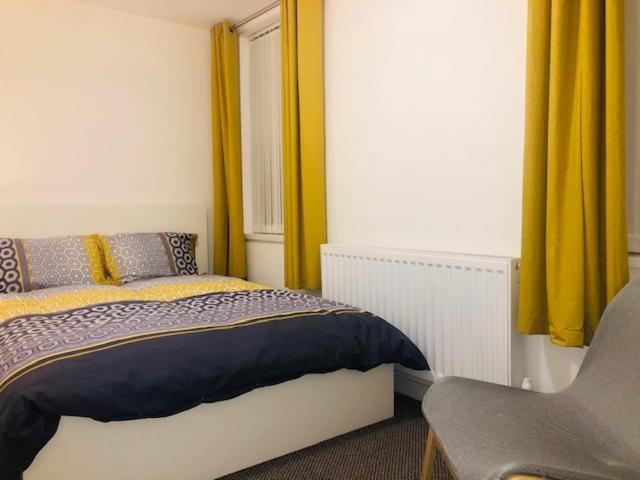 Townhouse @ Corporation Street Stoke Bed & Breakfast Dış mekan fotoğraf